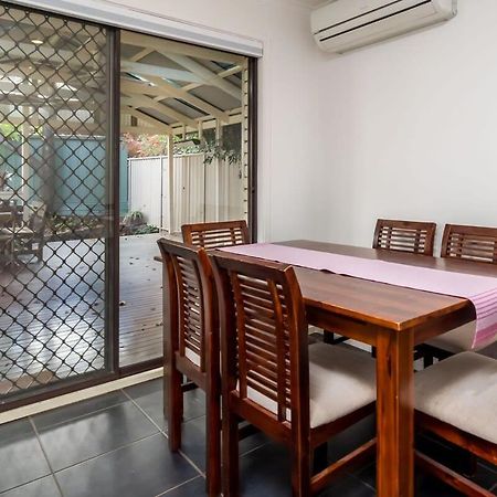 Weetangerra Spacious And Restful Holiday Home With Backyard מראה חיצוני תמונה
