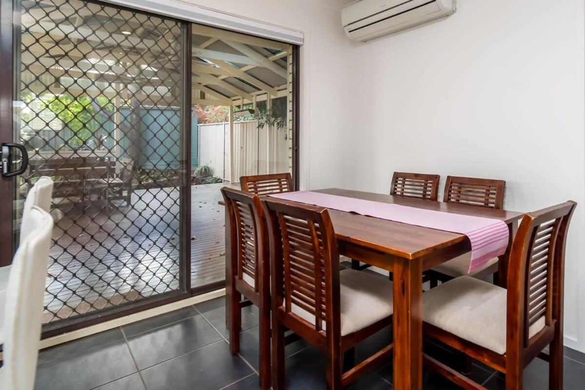 Weetangerra Spacious And Restful Holiday Home With Backyard מראה חיצוני תמונה